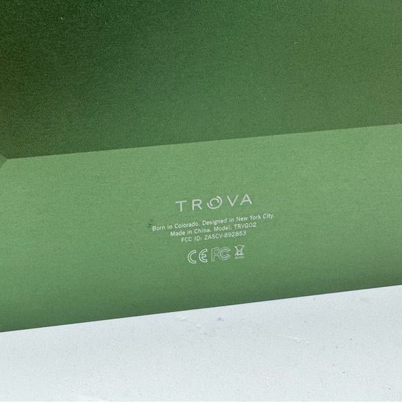 Trova Go Travel Safe Portable size designed for privacy on-the-go - Picture 5 of 16